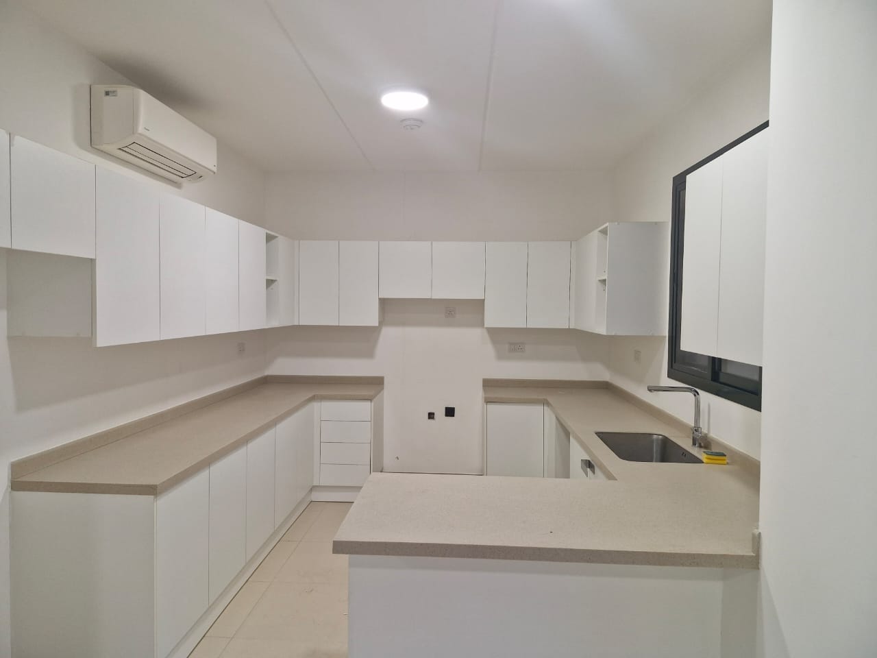 *🏡 Modern Townhouse for Rent in Sedra (Roshn) – Stylish & Family-Friendly 🌟*  